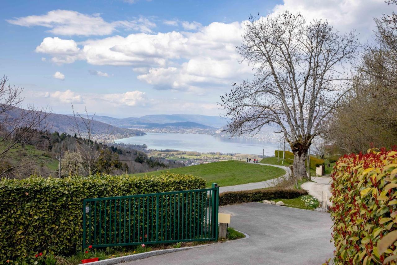 Entre Lac Et Montagne, Chaleureuse Maison 3 Pieces Avec Tres Belle Vue Lac D'Annecy. Terrasse, Jardin, Parking, Cheminee, Barbecue …. Saint-Jorioz Exterior foto