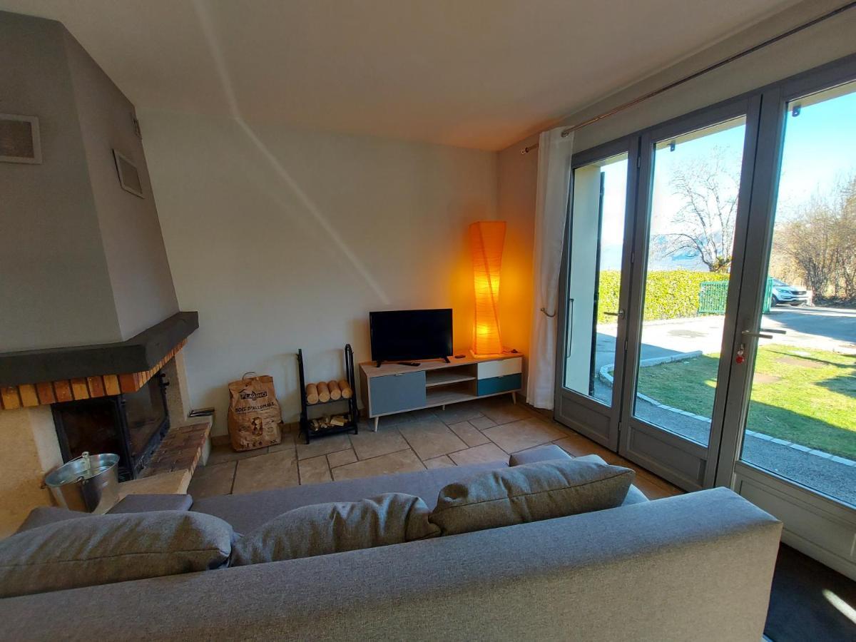 Entre Lac Et Montagne, Chaleureuse Maison 3 Pieces Avec Tres Belle Vue Lac D'Annecy. Terrasse, Jardin, Parking, Cheminee, Barbecue …. Saint-Jorioz Exterior foto