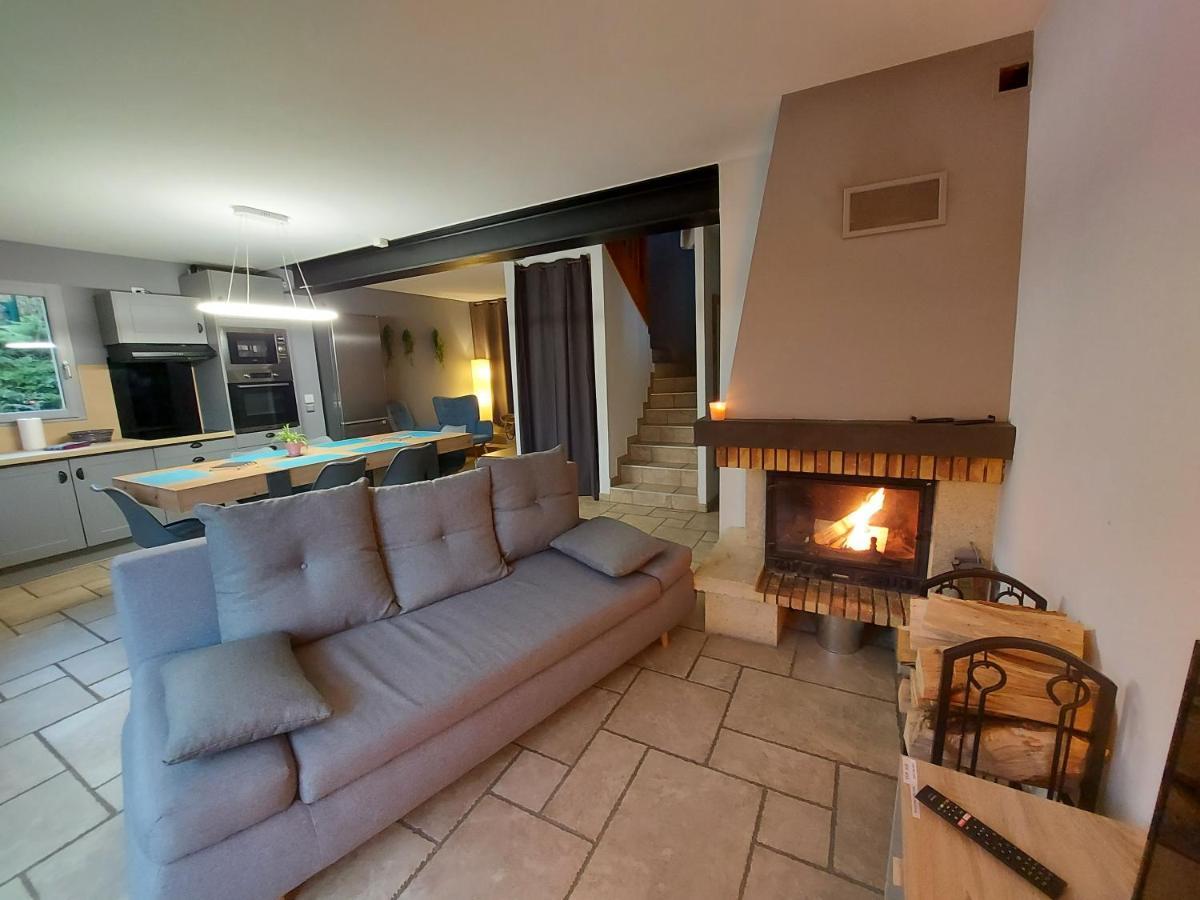 Entre Lac Et Montagne, Chaleureuse Maison 3 Pieces Avec Tres Belle Vue Lac D'Annecy. Terrasse, Jardin, Parking, Cheminee, Barbecue …. Saint-Jorioz Exterior foto